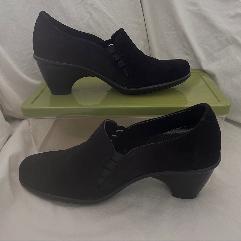 Dansko Black Women's Stylish Heels